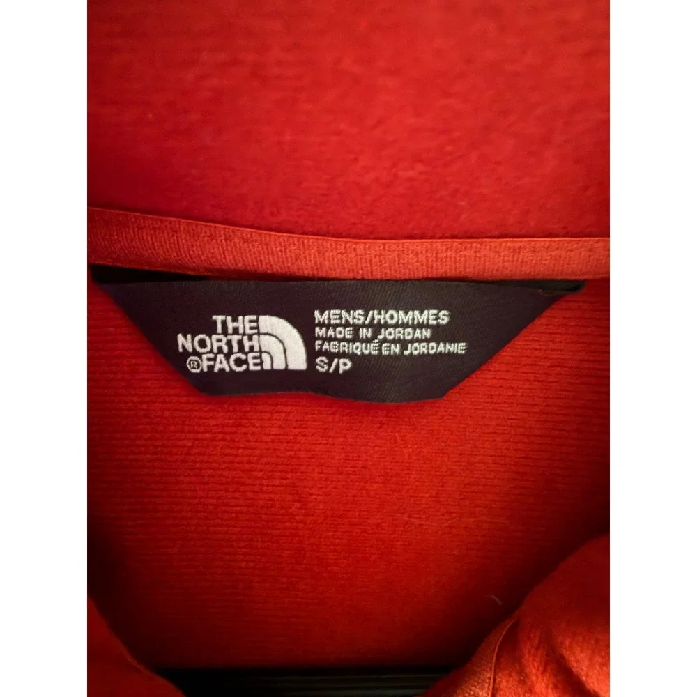 The North Face Men's 1/4 Zip Long-Sleeved Pullover Size S Orange Mock Neck Logo